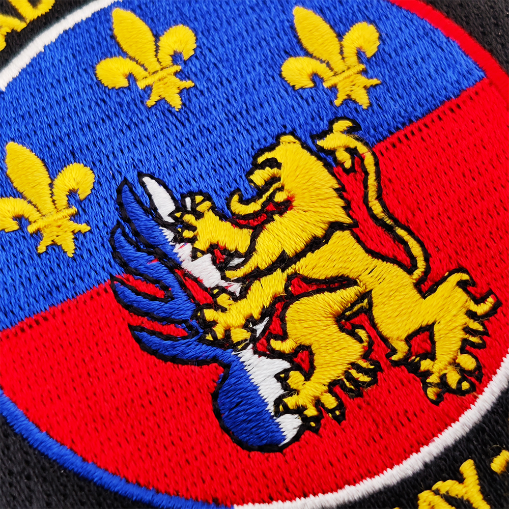 Custom Logo Design Heat Transfer Woven Label Embroidery Patch Embroidered Clothes Fabric Badges Iron on Customize Patches
