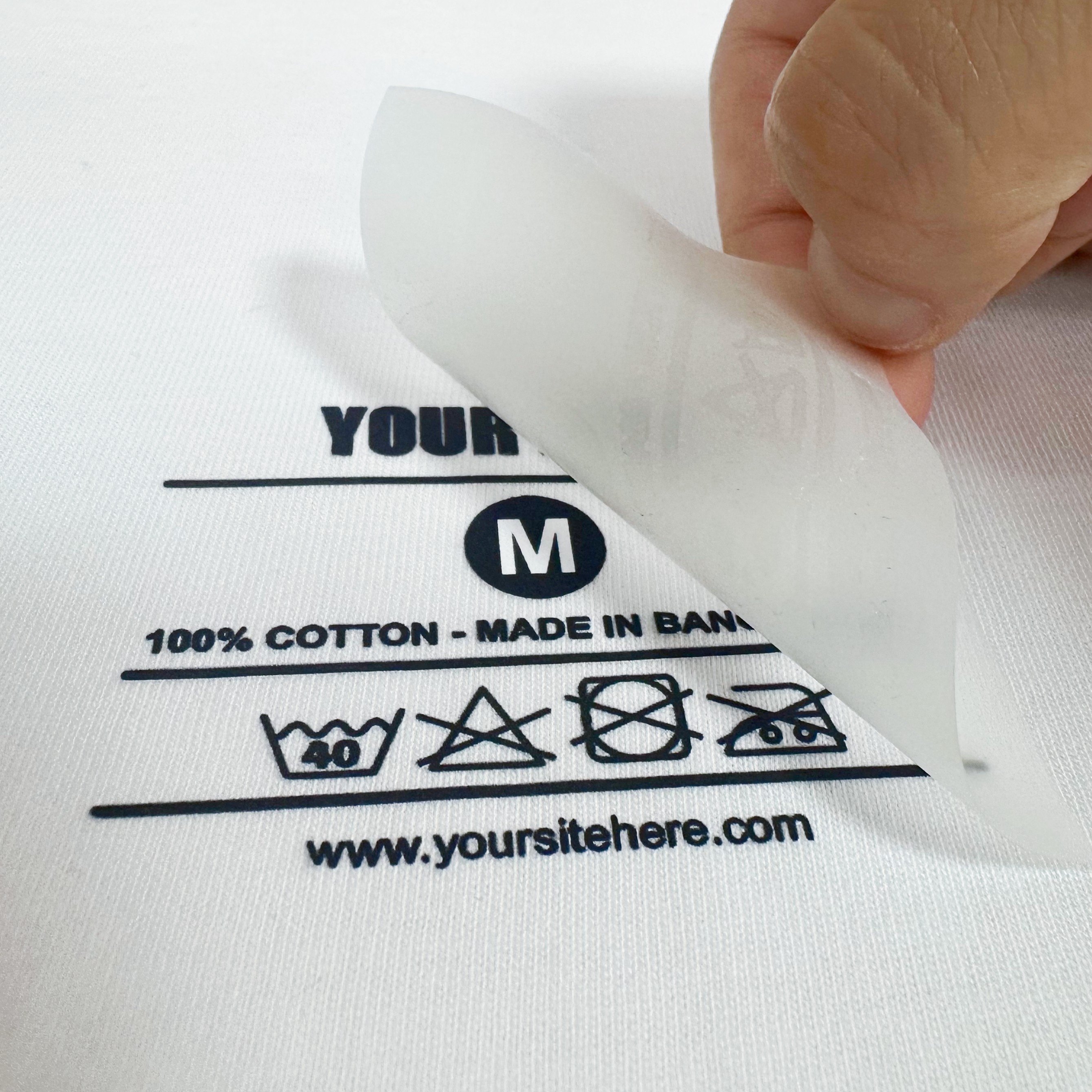 Wholesale Custom Brand Name Silk Screen Printing Heat Transfer Wash Care Neck Labels for T Shirts