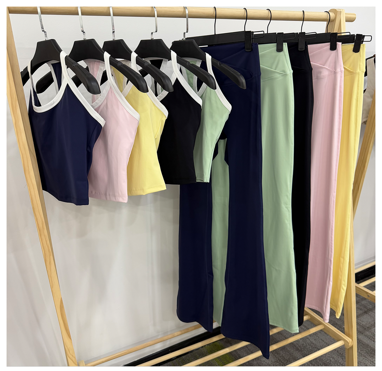 OEM ODM Quick Dry Women Spaghetti Straps Fitness Top with Flared Pants Wholesale Soft Gym Yoga Clothes High End Lady Sportswear