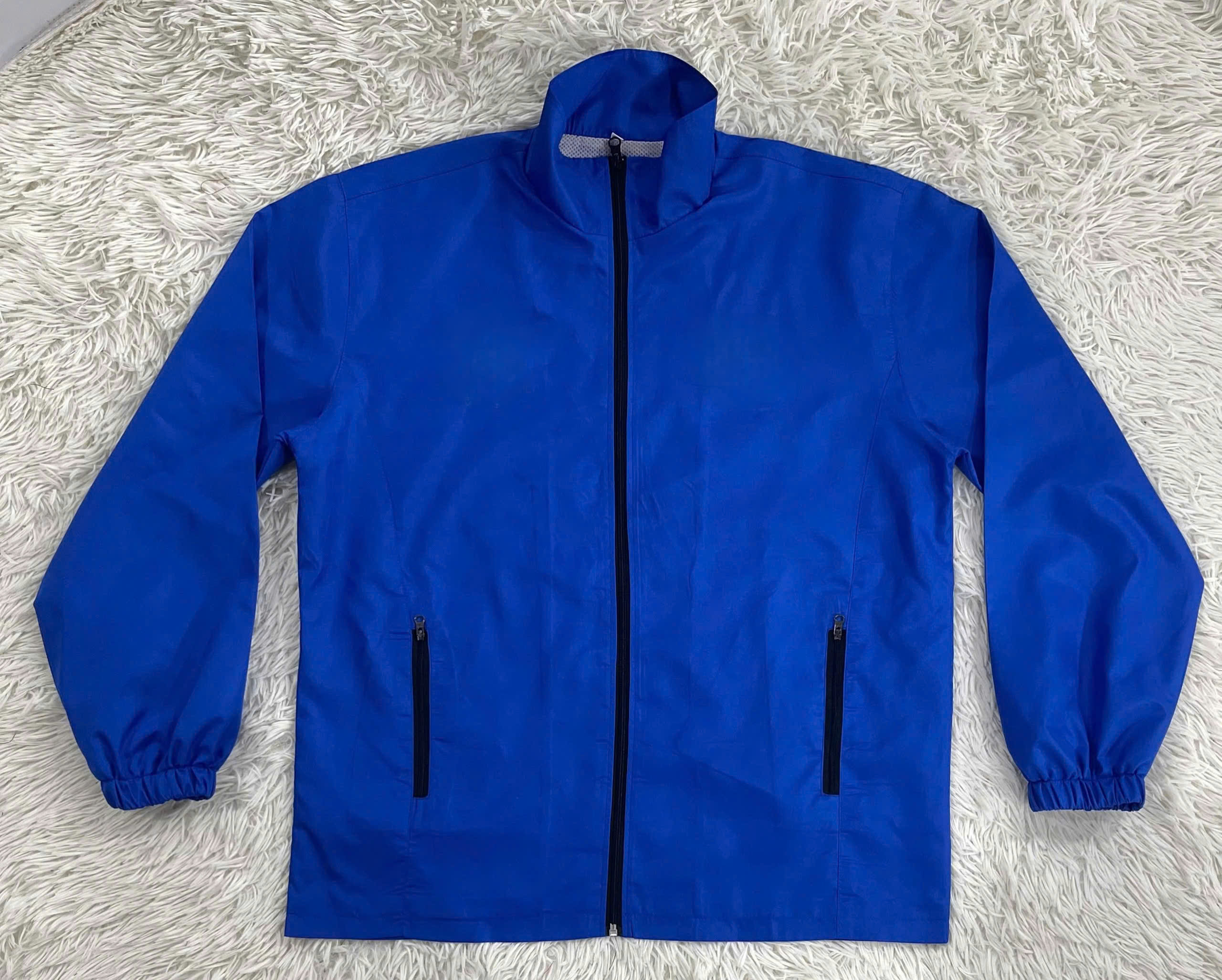Factory Price Windbreaker Jacket Two Pockets Comfortable Fit Polyester Men's Jackets with Mesh Inside Clothing Wholesale